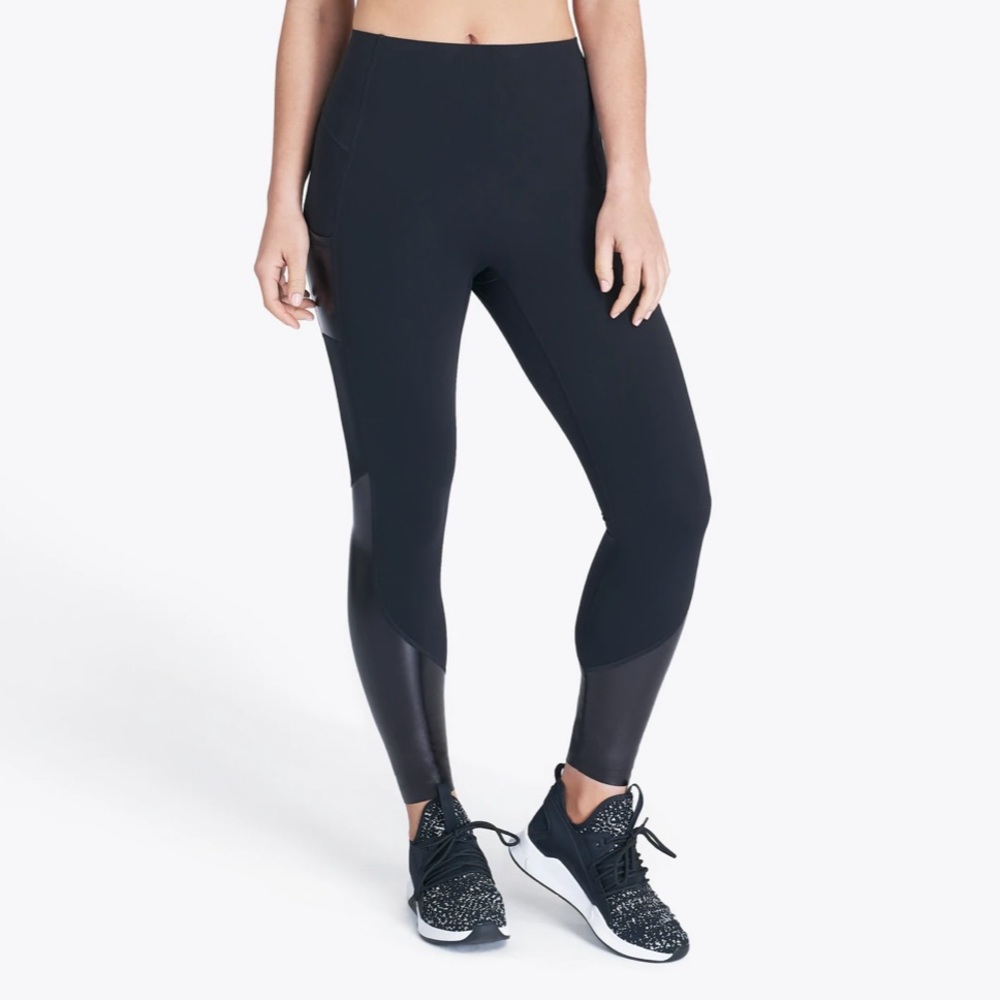 Spanx Every.Wear™ Gloss Pocket Leggings